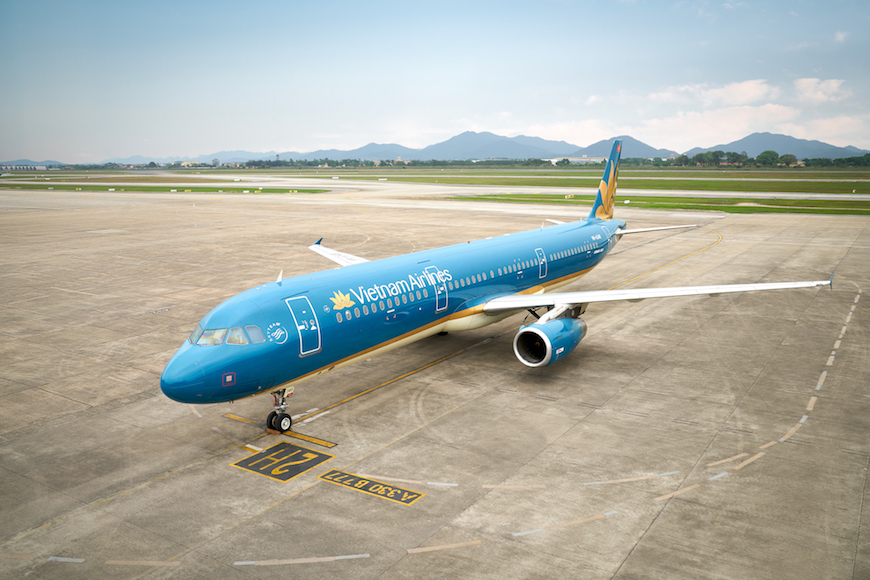 vietnam airlines hcmc to quang ninh 