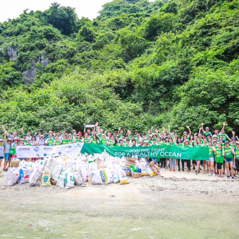halong bay clean up bhaya cruise